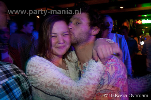 100506_053_paard_no_partymania