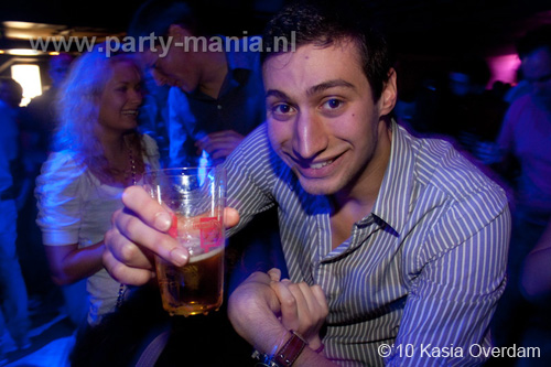 100506_054_paard_no_partymania