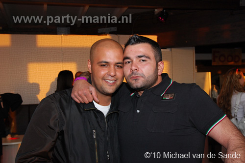 100509_066_lovely_partymania