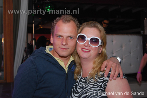 100509_075_lovely_partymania