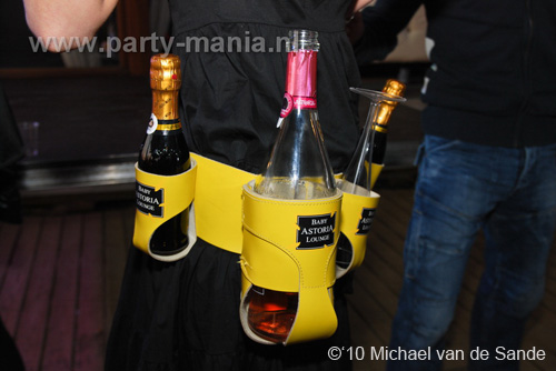 100509_077_lovely_partymania