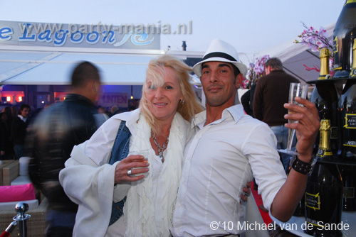 100509_090_lovely_partymania