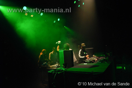 100512_011_darkraver_partymania