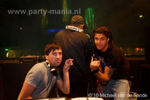 100512_013_darkraver_partymania