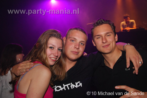 100512_029_darkraver_partymania