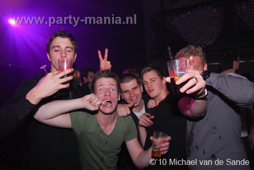 100512_030_darkraver_partymania