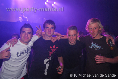 100512_031_darkraver_partymania