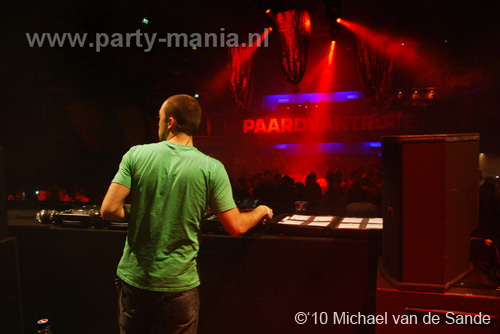100512_042_darkraver_partymania