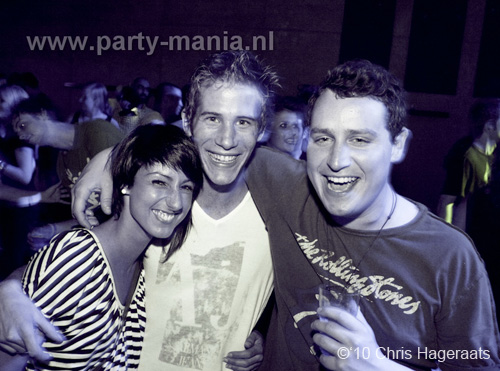 100522_081_ilovelos_partymania