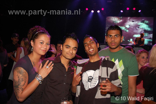 100522_006_los_partymania