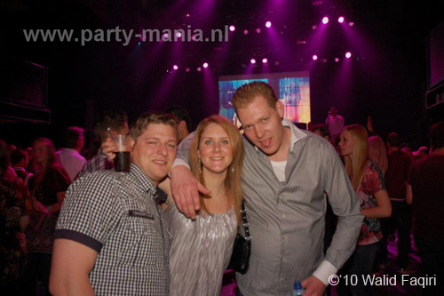 100522_052_los_partymania