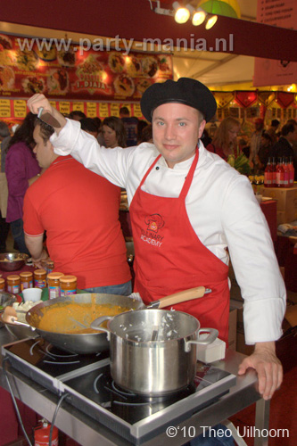 100522_055_tong_tong_fair_partymania