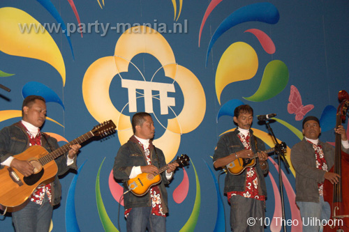 100522_097_tong_tong_fair_partymania
