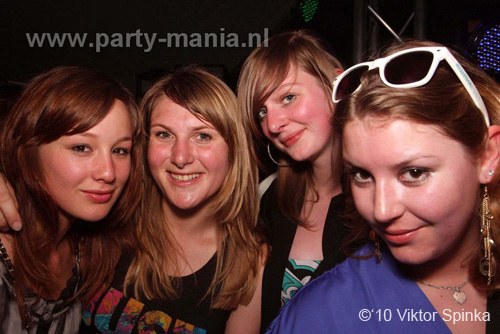 100522_011_whoosah_partymania