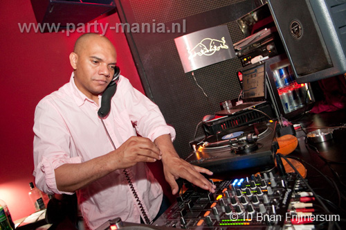 100529_030_stug_partymania