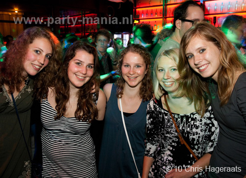 100601_008_graduation_day_partymania