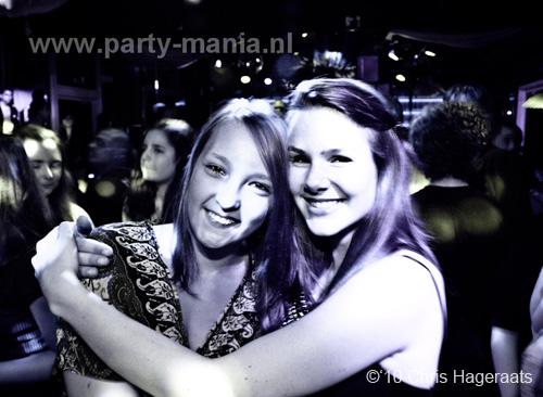 100601_053_graduation_day_partymania