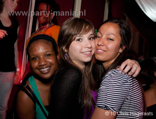 100601_067_graduation_day_partymania