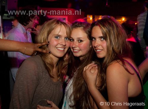 100601_068_graduation_day_partymania