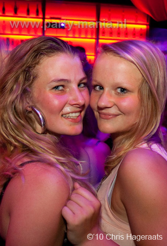 100605_070_punk_partymania