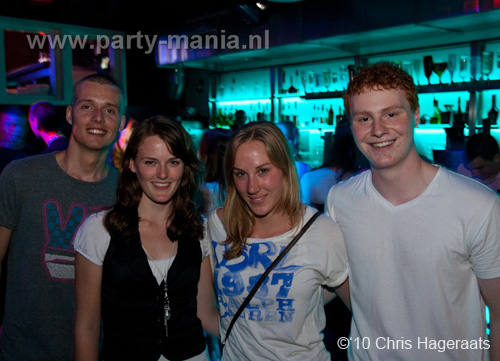 100605_073_punk_partymania