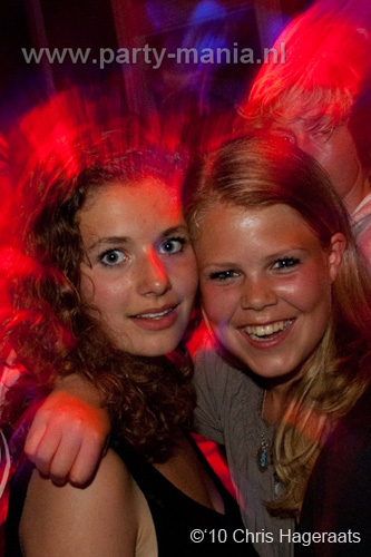 100605_100_punk_partymania