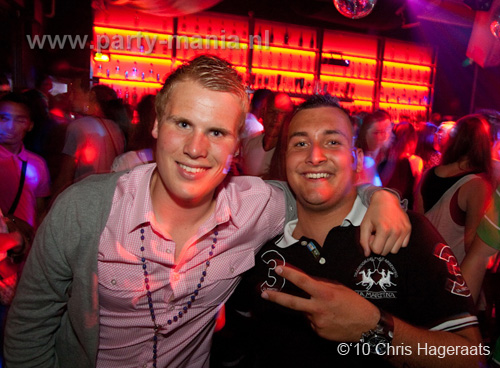 100605_103_punk_partymania