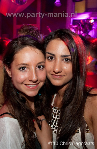 100605_105_punk_partymania