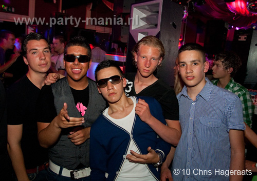 100605_110_punk_partymania