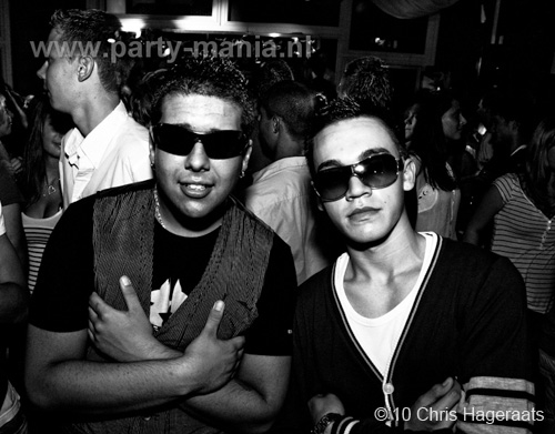 100605_112_punk_partymania