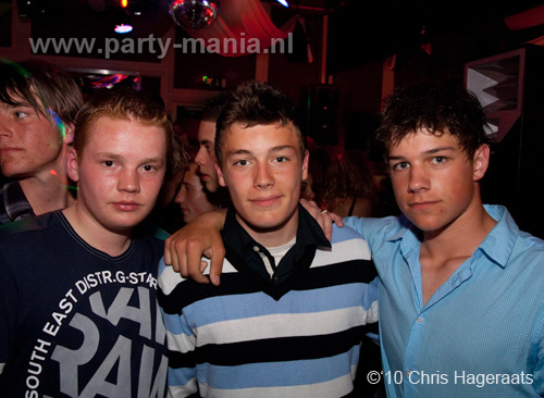 100605_116_punk_partymania