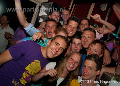 100605_118_punk_partymania