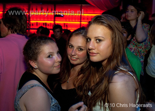 100605_120_punk_partymania
