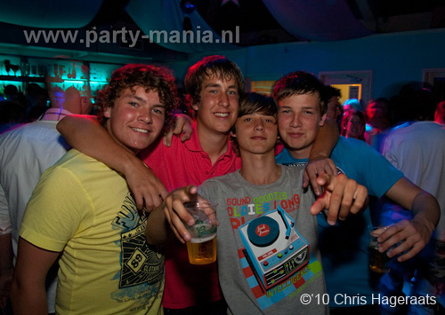 100605_134_punk_partymania