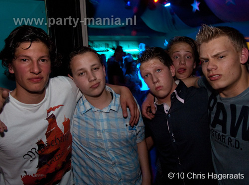 100605_141_punk_partymania