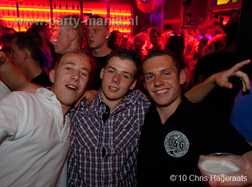 100605_146_punk_partymania