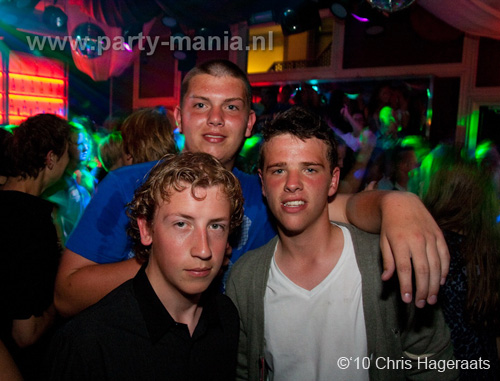 100605_148_punk_partymania