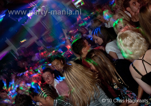 100605_163_punk_partymania