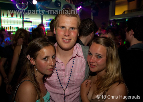 100605_168_punk_partymania