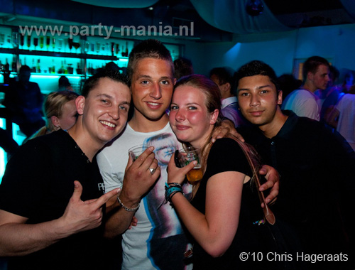 100605_176_punk_partymania
