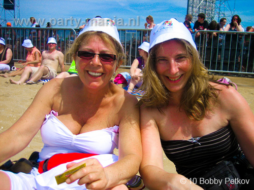 100605_039_royal_beach_partymania