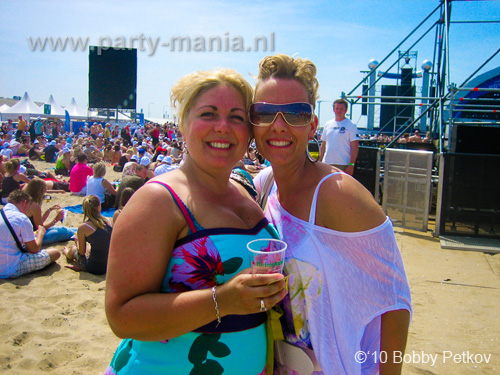 100605_046_royal_beach_partymania