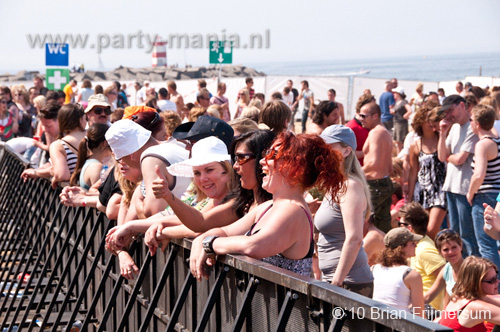 100605_053_royal_beach_partymania