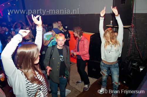 100611_016_small_festival_partymania