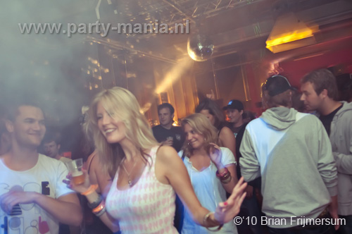 100611_031_small_festival_partymania