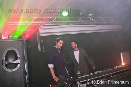 100611_032_small_festival_partymania
