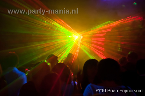 100611_038_small_festival_partymania