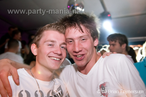 100612_051_boomerang_beach_partymania