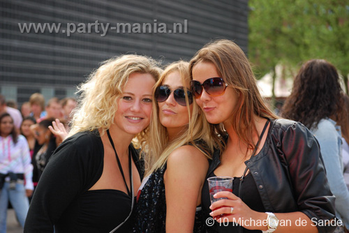 100612_060_franchise_outdoor_partymania