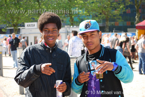 100612_083_franchise_outdoor_partymania